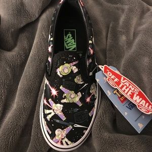 NIB Disney x Vans. Toddler/Little Kid size 12.